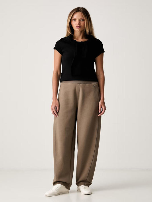BOSS Tracksuit Bottoms - Essuge