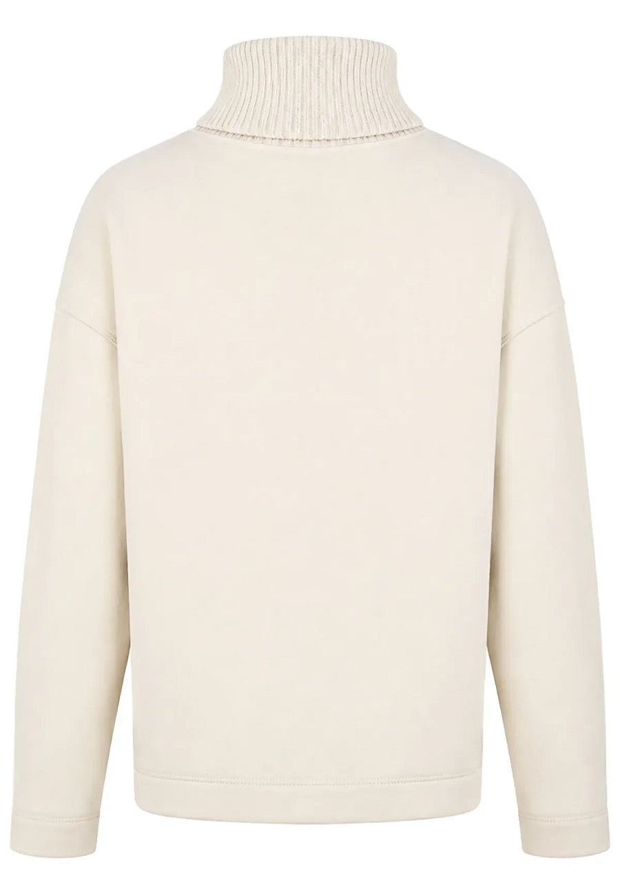 BOSS Turtle Neck Sweatshirt - Eganta